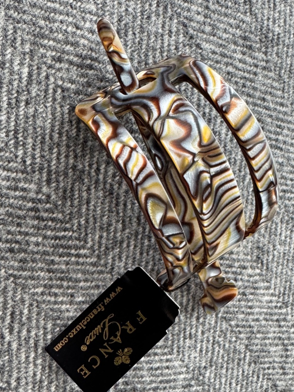 NWT, FRANCE LUXE, CUT OUT SLIDE HAIR ACCESSORY IN ONYX PATTERN